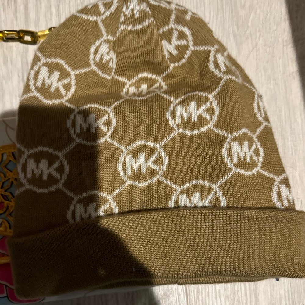 Micheal Kors Brand New Knit Hat